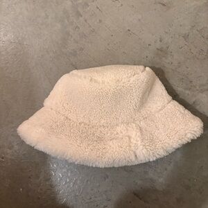 Zara Shearling Bucket Hat